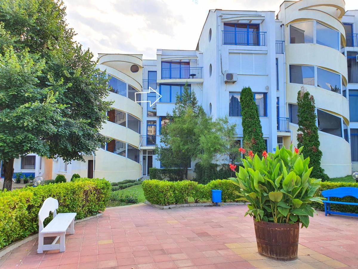 Sveti Vlas Marina Beach Apartment - Vega Village Exterior photo